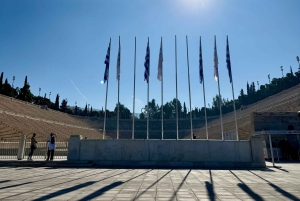 Bogowie, bohaterowie i widok na Akropol: mityczna wycieczka piesza po Atenach