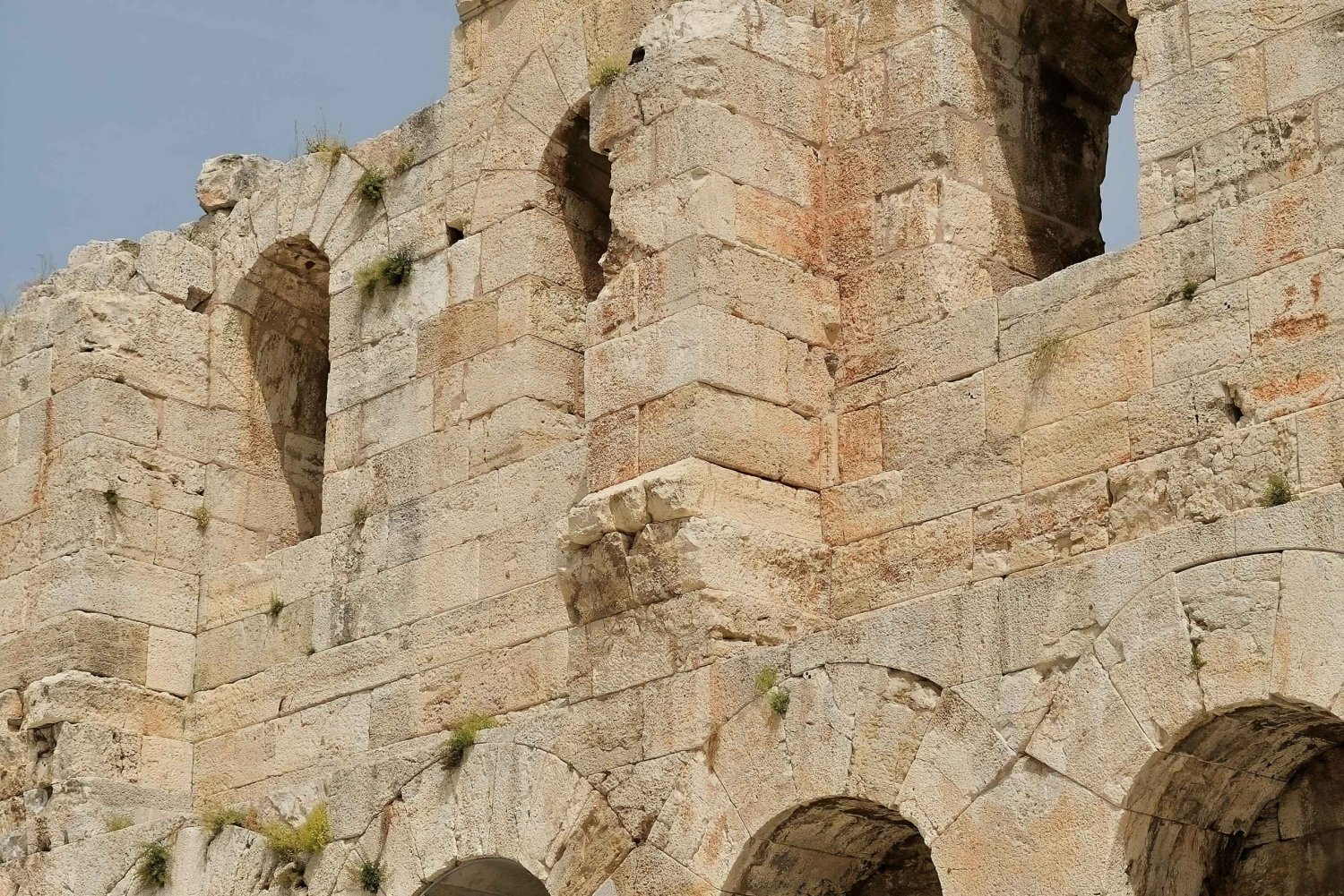 Sesja zdjęciowa greckich starożytnych ruin