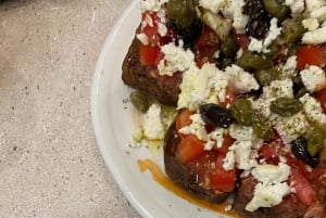 Афины: урок греческой традиционной веганской кулинарии с едой