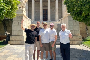 Hilpeä kävelyseikkailu Ateenan sydämessä