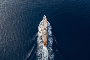 イドラ島、ポロス島、アイギナ島クルーズ（ビュッフェランチ＆港移動サービス付き）をご利用いただけます