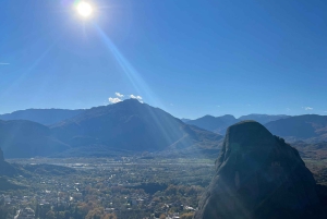 Transfert en bus depuis Kalabaka pour une visite libre des Météores