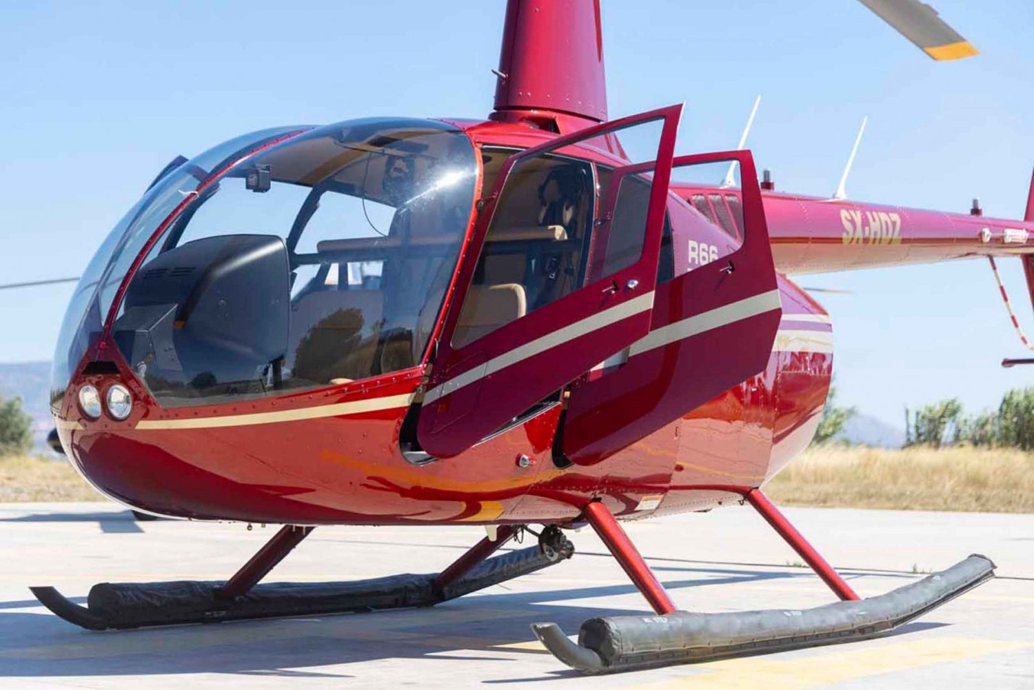 Ios: 1-Way Private Helicopter Transfer to the Greek Islands