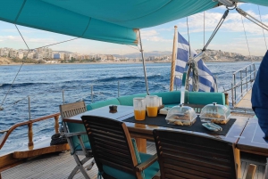 Aten: Agistri och Aegina Yacht Tour med lunch och simning