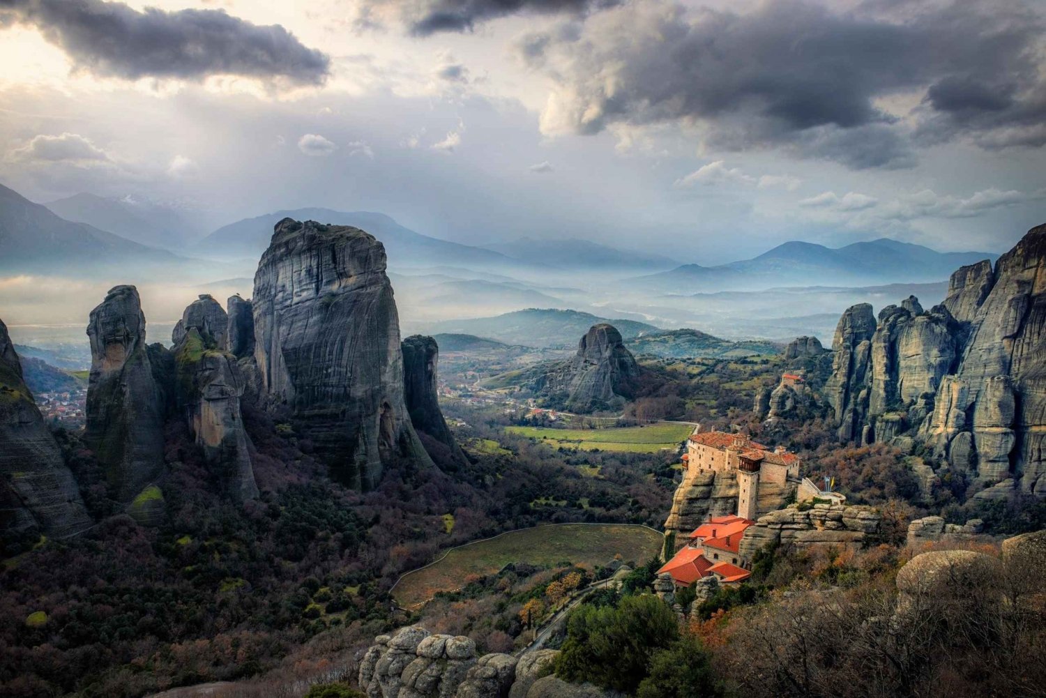 Tour privado de día completo de los Monasterios de Meteora y gran almuerzo