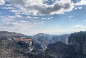 Meteora Monasteries Private Full Day Tour & Great Lunch