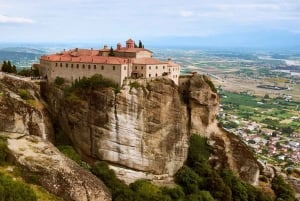 Meteora Monasteries Private Full Day Tour & Great Lunch
