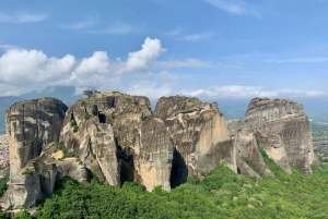 Meteora Monasteries Private Full Day Tour & Great Lunch