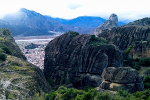 Meteora Monasteries Private Full Day Tour & Great Lunch