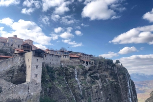 Meteora Kloosters Privé Dagvullende Tour & Geweldige Lunch