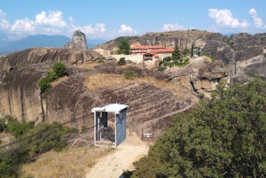 Meteora Kloosters Privé Dagvullende Tour & Geweldige Lunch
