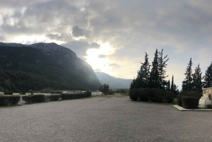 Meteora Kloosters Privé Dagvullende Tour & Geweldige Lunch