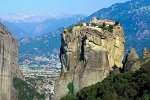 Meteora Monasteries Tour from Athens