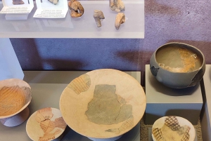 Mosteiros de Meteora e Gruta de Theopetra de 130 000 a.C.