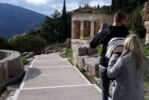 Aten: Dagsutflykt till Delphi, Corycian-grottan och slagfältet 300