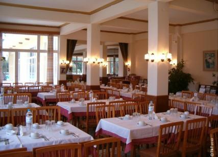 Nireus Hotel Nea Makri