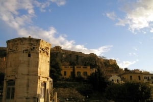 Посетители круиза по порту Пирей в Афинах Частный тур по городу