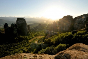 Private 2-Day Tour to Delphi, Meteora & Thermopylae