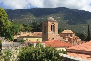 Private 2-Day Tour to Delphi, Meteora & Thermopylae