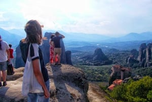 From Athens: Meteora Private Day Trip with Transfer
