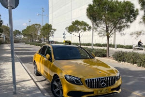 アテネセンターからピレウス港までのプライベート・トランスファー。