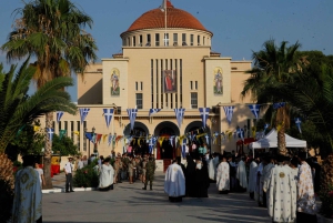 アテネセンターからピレウス港までのプライベート・トランスファー。