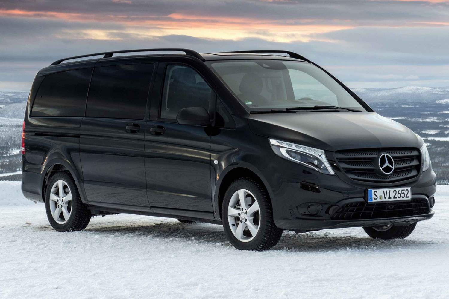 Athens: Private Transfers by Luxury Minivan