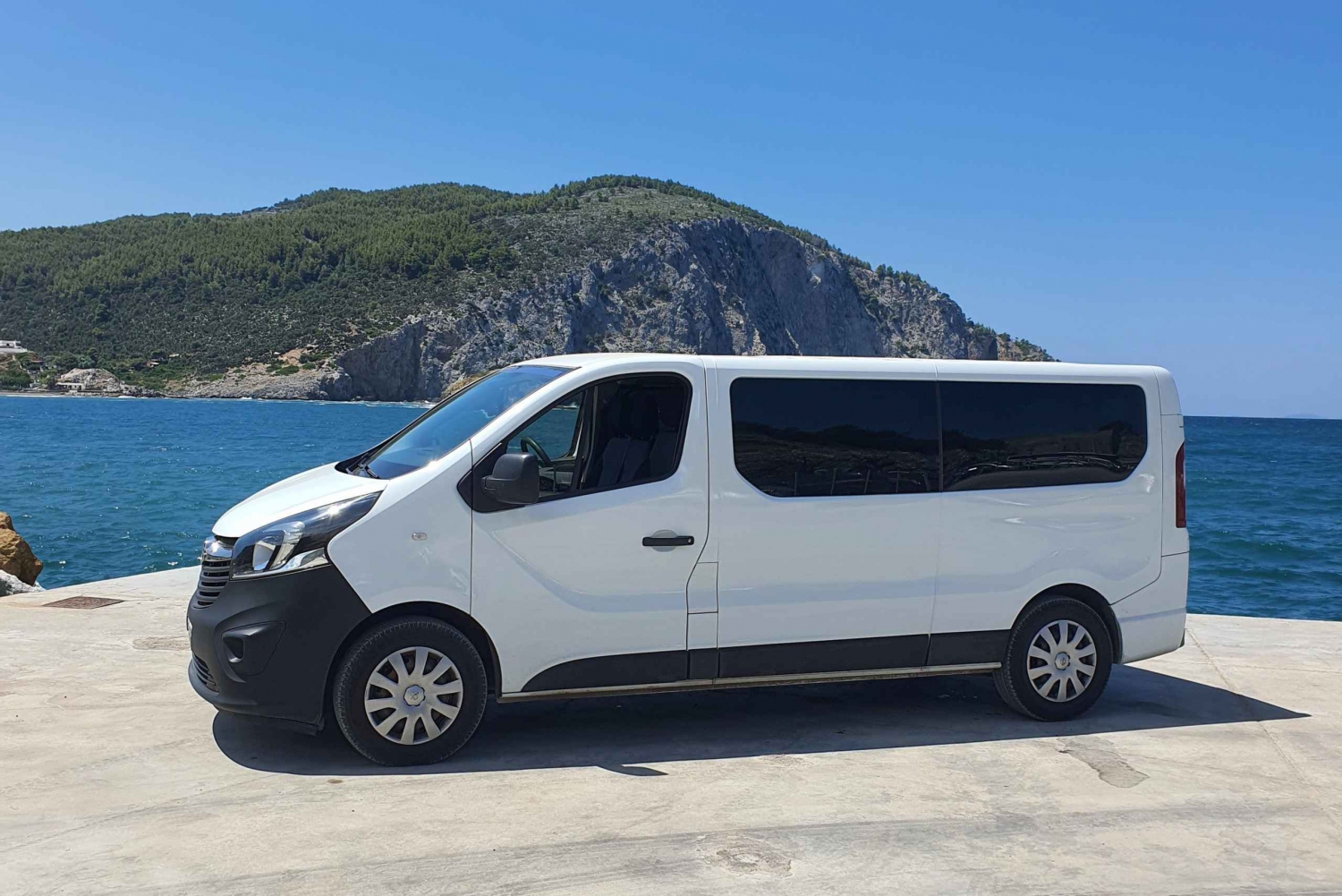 Rafina Port to Athens City Easy Transfer Van and Minibus