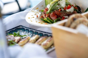 Segeln und Gastronomie an der Riviera von Athen