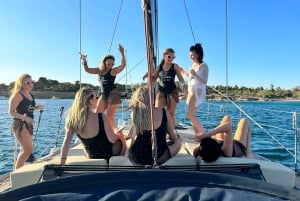 Segeln und Gastronomie an der Riviera von Athen