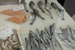 Signature Morning Walking Food Tour i Athen