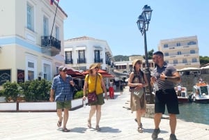 Isla de Spetses: excursión de un día completo desde Atenas con baño