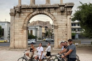 Suncycling Athens Cykla genom stadens lokala skatter