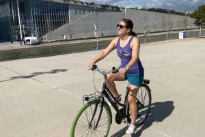 Solsykling i Athen: Lei en sykkel og utforsk byen