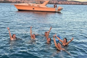 Solnedgangscruise på Athen-rivieraen – Halvdag med svømning og grill om bord