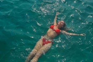 Solnedgangscruise på Athen-rivieraen – Halvdag med svømning og grill om bord