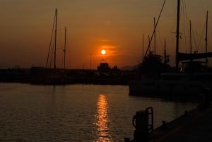 Solnedgangscruise på Athen-rivieraen – Halvdag med svømning og grill om bord