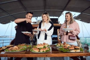 Круиз с ужином на закате: остановка для купания, напитки и ужин на борту