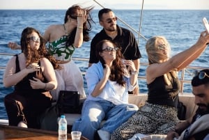 Круиз с ужином на закате: остановка для купания, напитки и ужин на борту