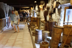 Theopetra-grottan 130 000 f.Kr. och Meteora-klostren