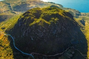 Tour di un giorno VIP da Atene: Trekking del vulcano Methana