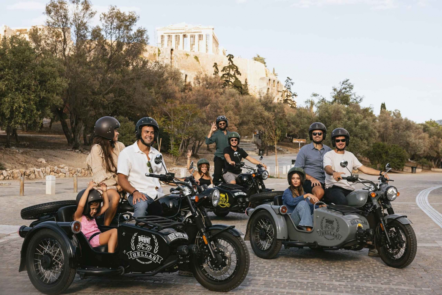 Acropolis of Athens: 60′ Tour in a Vintage Motorcycle