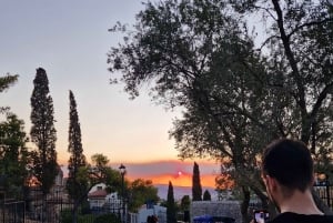 古代と現代のアテネを散策しましょう。