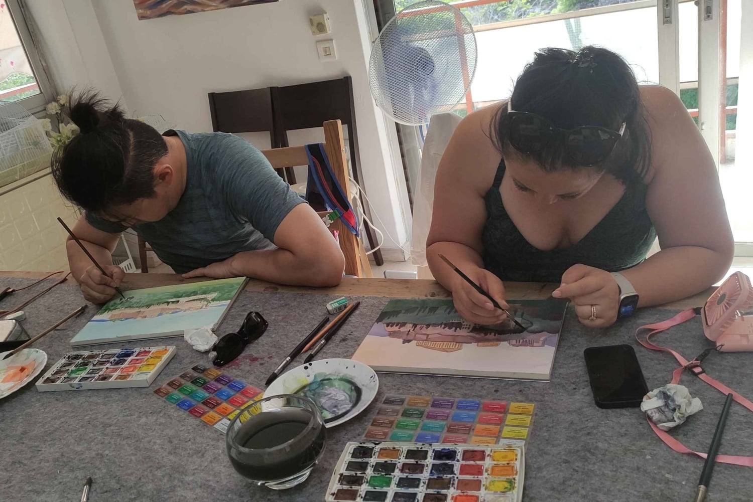 atelier de peinture de l'acropole/du paysage avec un artiste local