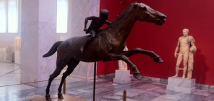 10 'Must See' Places in Athens