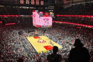 Atlanta: Atlanta Hawks NBA Game Ticket at State Farm Arena