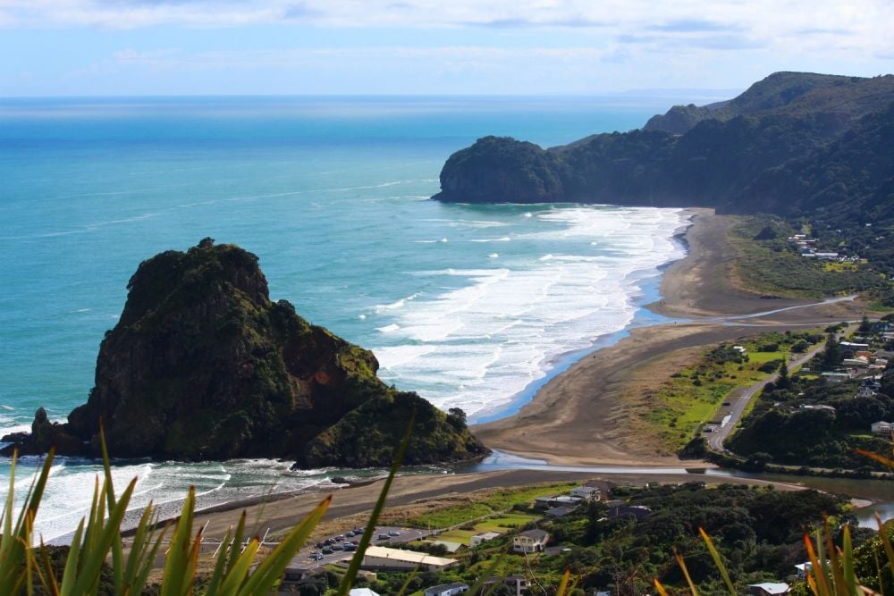 Piha Beach