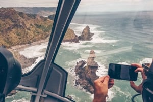 Auckland: 36 min scenic helicopter flight - Coast to Coast