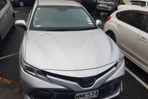 Auckland: traslado privado desde/hacia el aeropuerto de Auckland (AKL) y el centro de Auckland