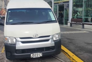 Auckland: traslado privado desde/hacia el aeropuerto de Auckland (AKL) y el centro de Auckland